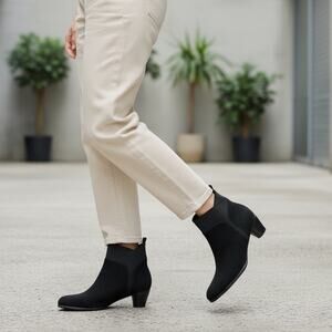 Stuart Weitzman Ankle Boots Women 6 3/4-7 Black Suede Stretch Block Heel Booties